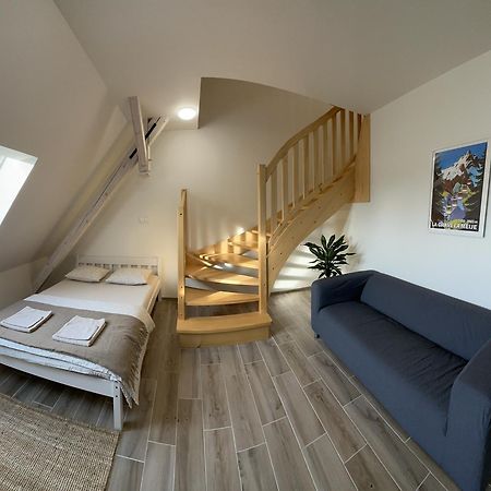 Apartmany Monastery Suites Zirec Двур-Кралове-над-Лабем Екстер'єр фото